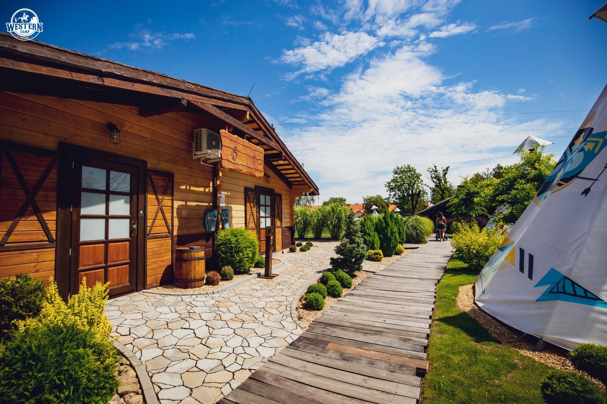 כפר הנופש – Western Camp Resort